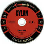 Dylan07_3DiscUSStdEdCD1.jpg (24297 bytes)