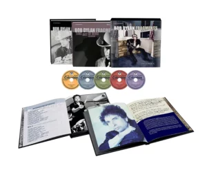 BS17 CD BOX -900x