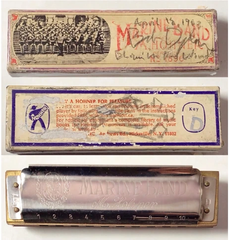 dylan-town-hall-harmonica-1024x1015