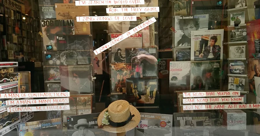 Cover July 8 Lucca Record Shop Dylan Window